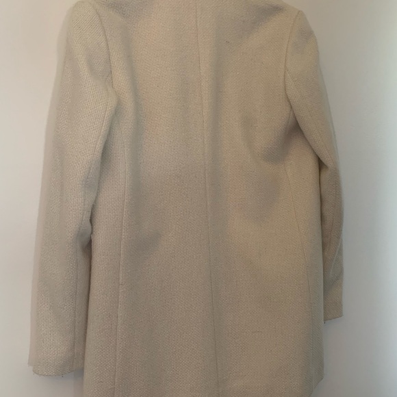 Cream dress jacket with wrist-length sleeves. - Picture 2 of 3
